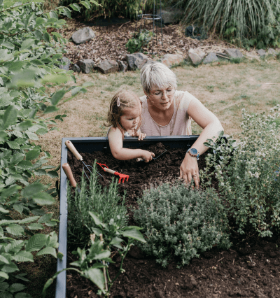 Hochbeet bepflanzen mit Kindern